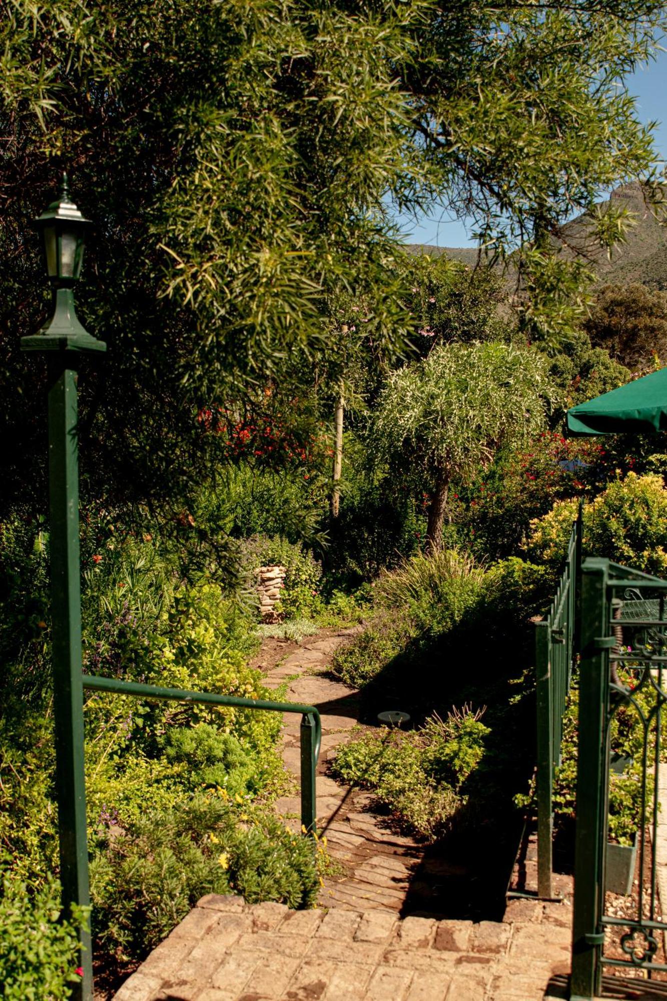 4 Rothman Street B&B Graaff-Reinet エクステリア 写真