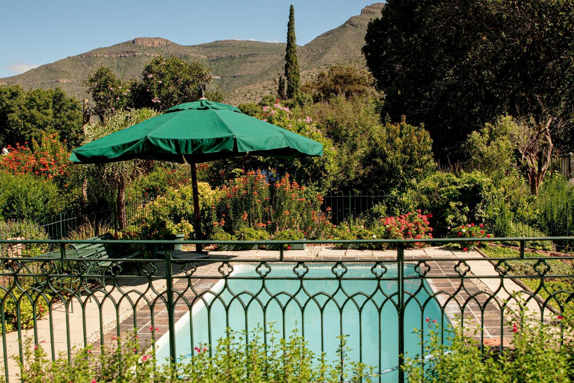 4 Rothman Street B&B Graaff-Reinet エクステリア 写真