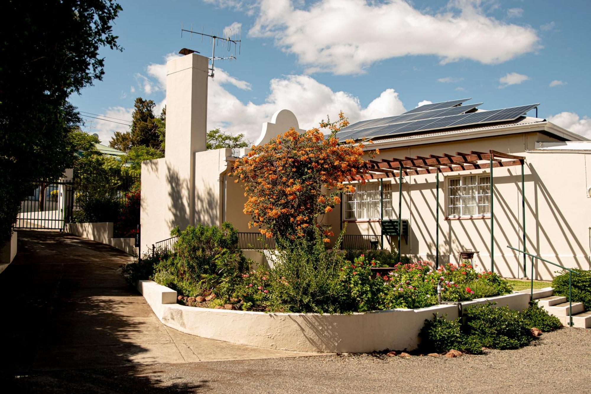 4 Rothman Street B&B Graaff-Reinet エクステリア 写真