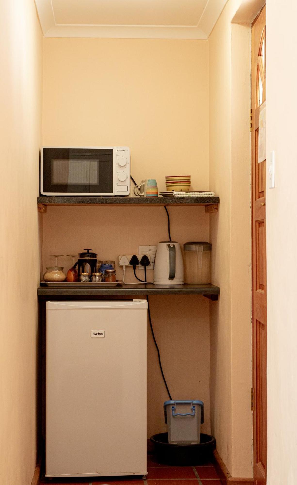 4 Rothman Street B&B Graaff-Reinet エクステリア 写真