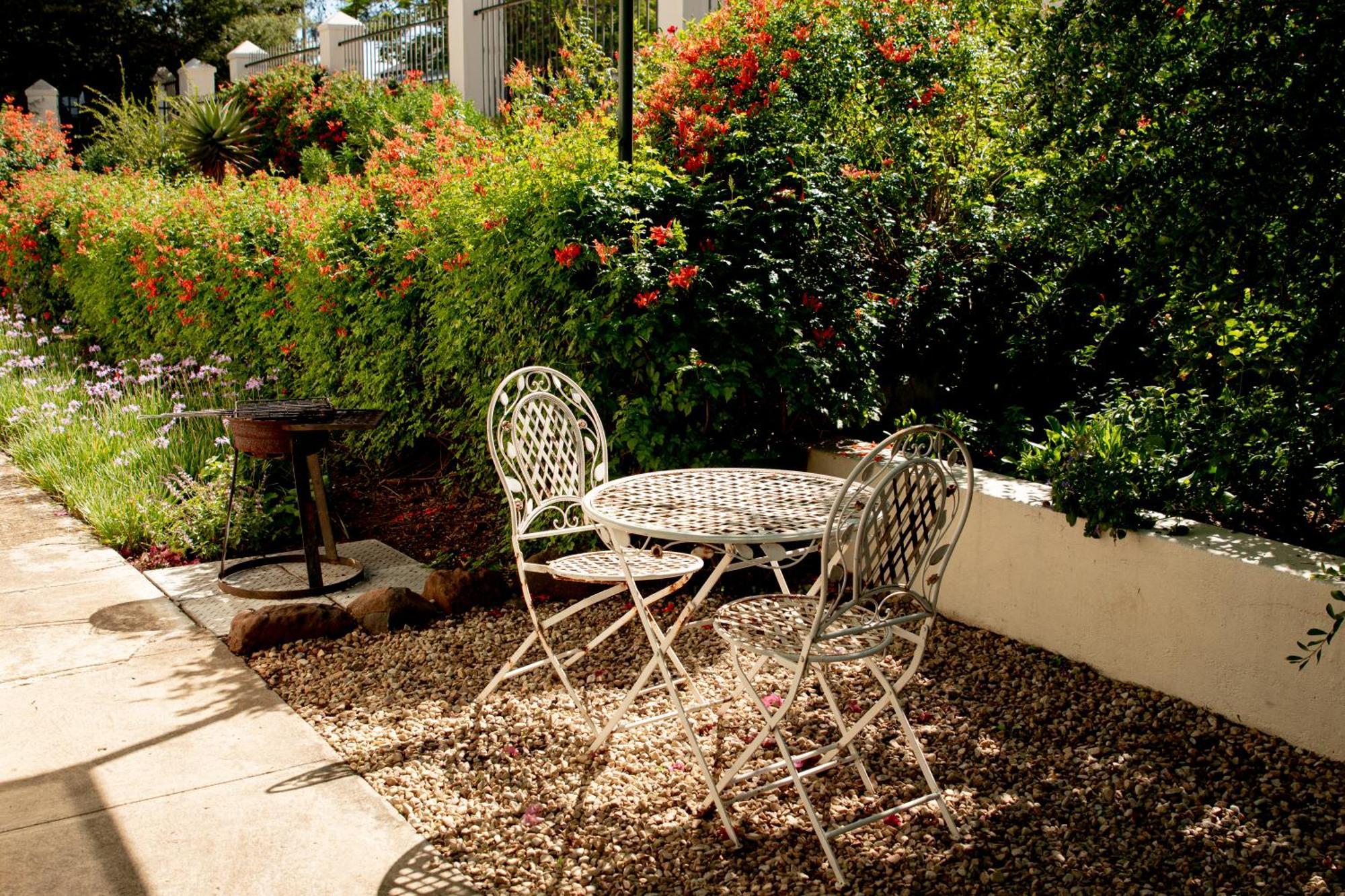 4 Rothman Street B&B Graaff-Reinet エクステリア 写真